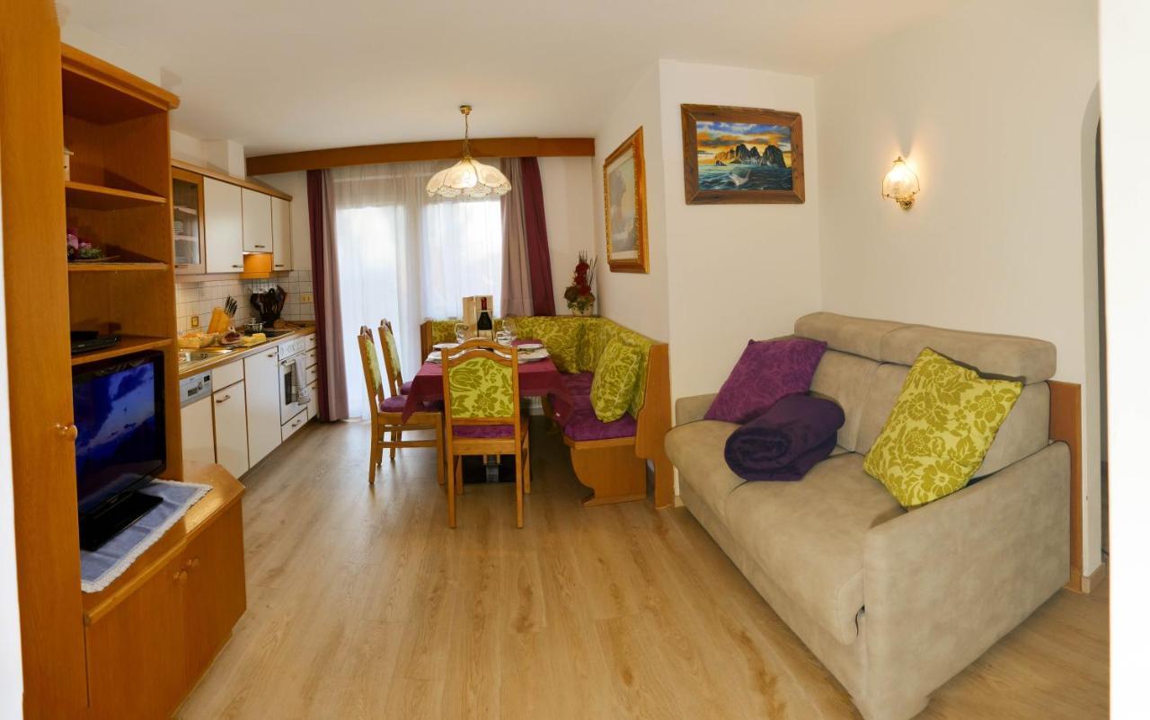 Villa Artic Apartments カンピテッロ・ディ・ファッサ エクステリア 写真